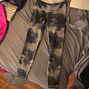 Lulu Lemon Grey Pattern Leggings